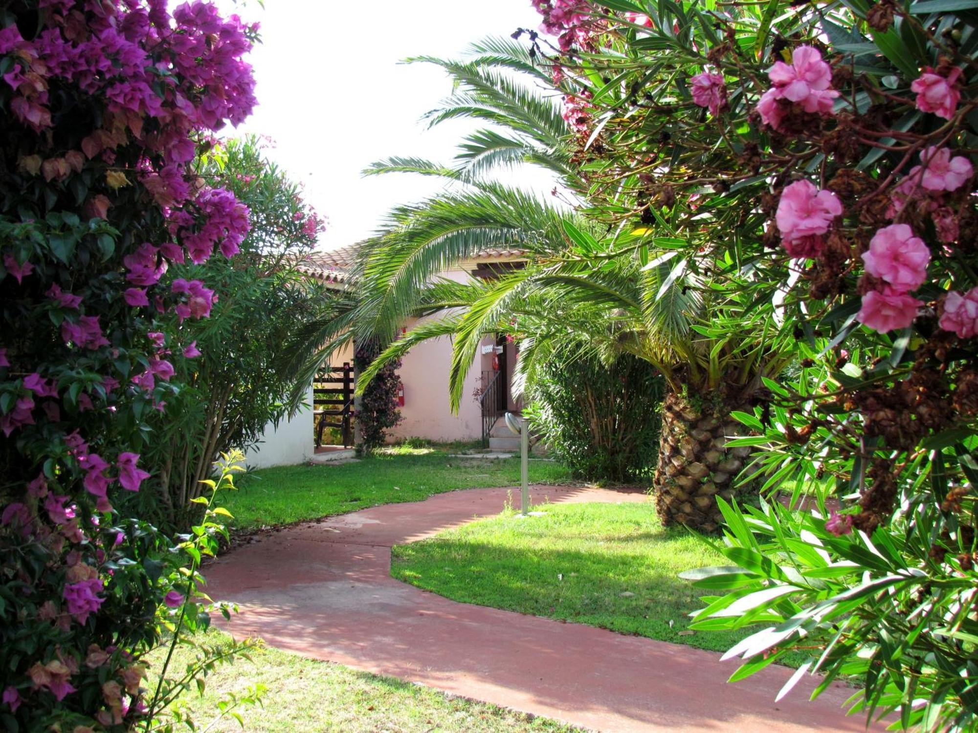 Li Suari Club Village 圣特奥多罗 外观 照片