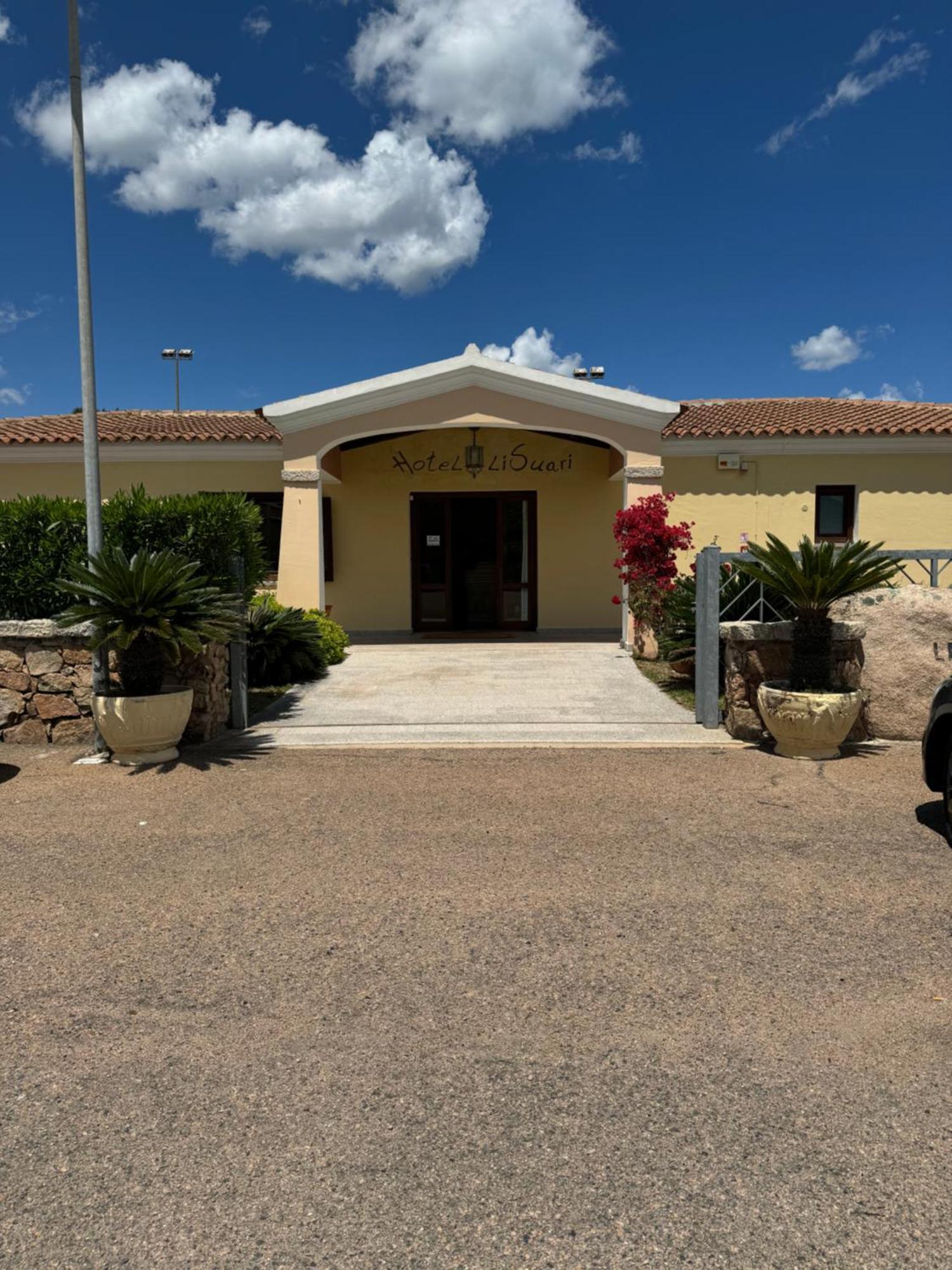 Li Suari Club Village 圣特奥多罗 外观 照片
