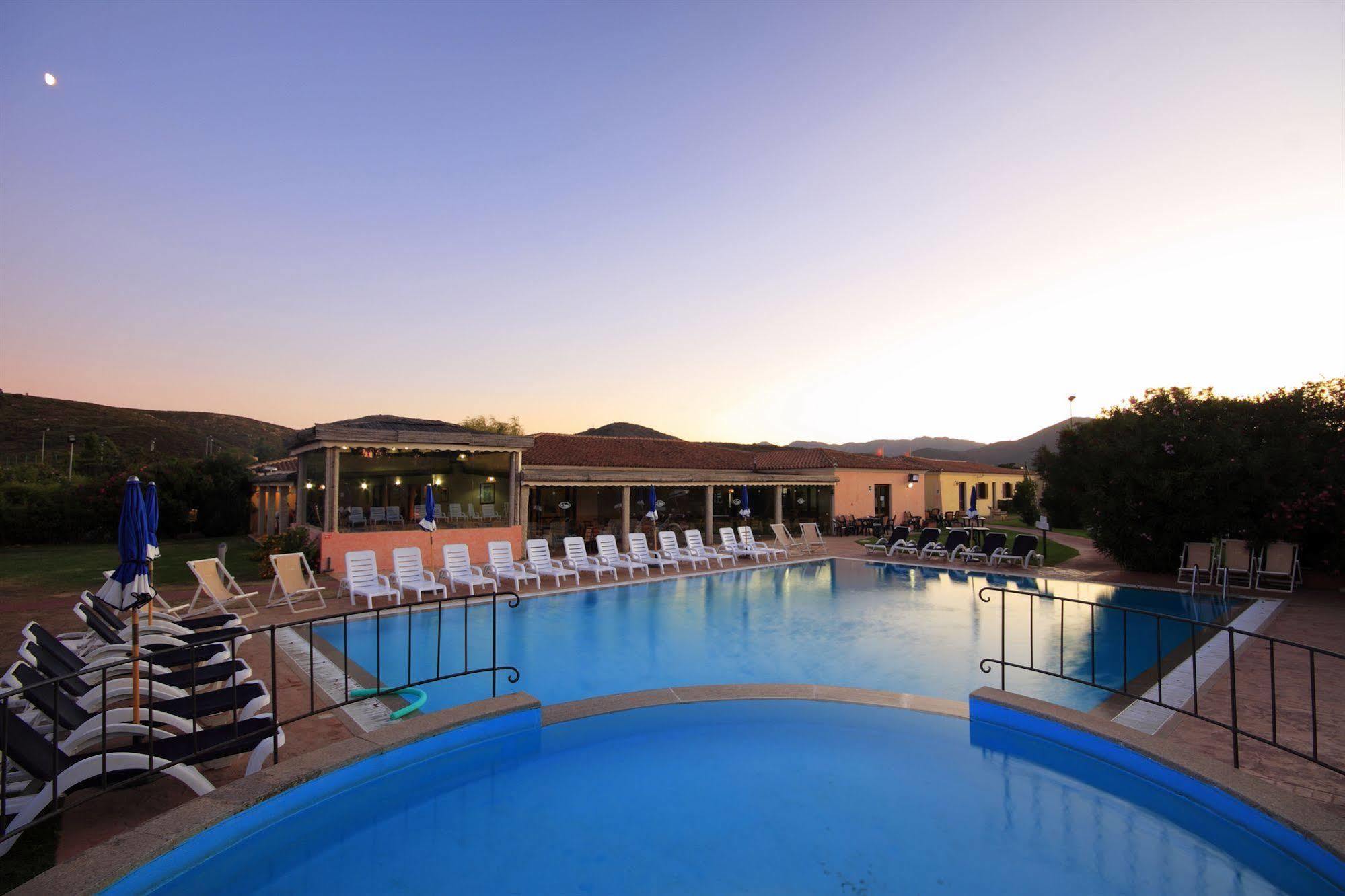 Li Suari Club Village 圣特奥多罗 外观 照片